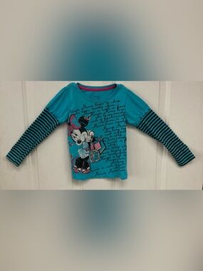 🛍️💖🛍️Disney Girls' Teal Minnie Mouse Graphic Tee with Pink Accents